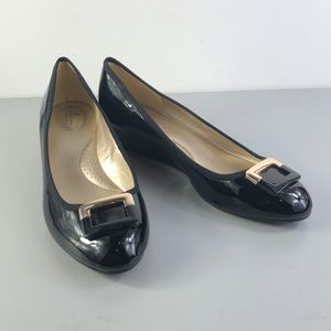 bandolino b flexible wedges